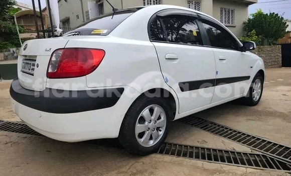 Acheter Occasion Voiture Kia Pride Other à Ambatondrazaka, Alaotra-Mangoro Acheter Occasion Voiture Kia Pride Other à Ambatondrazaka, Alaotra-Mangoro