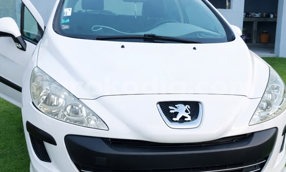 Acheter Occasion Voiture Peugeot 308 Blanc à Antananarivo, Analamanga Acheter Occasion Voiture Peugeot 308 Blanc à Antananarivo, Analamanga