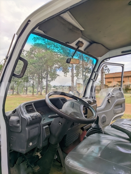 Big with watermark isuzu kb analamanga antananarivo 9076