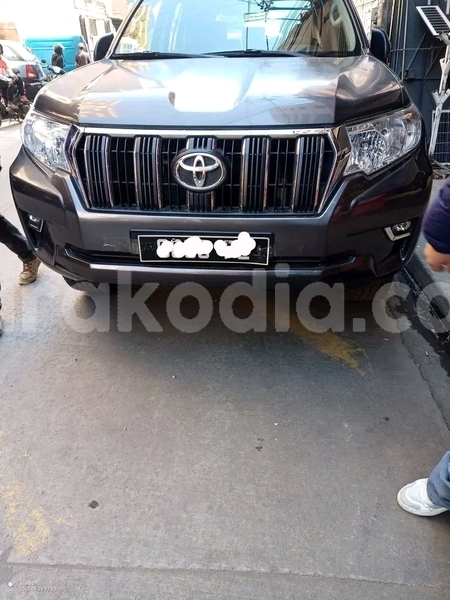 Big with watermark toyota land cruiser prado analamanga antananarivo 9079