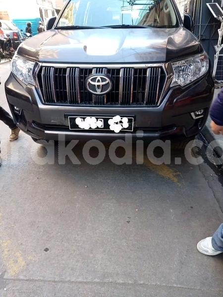 Big with watermark toyota land cruiser prado analamanga antananarivo 9079