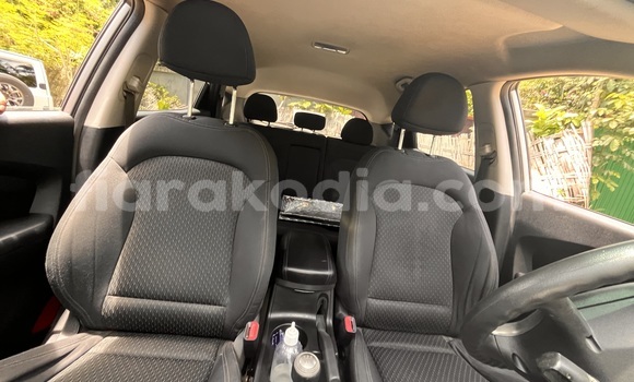 Acheter Occasion Voiture Hyundai ix35 Gris à Toamasina, Atsinanana Acheter Occasion Voiture Hyundai ix35 Gris à Toamasina, Atsinanana