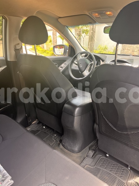 Big with watermark hyundai ix35 atsinanana toamasina 9083