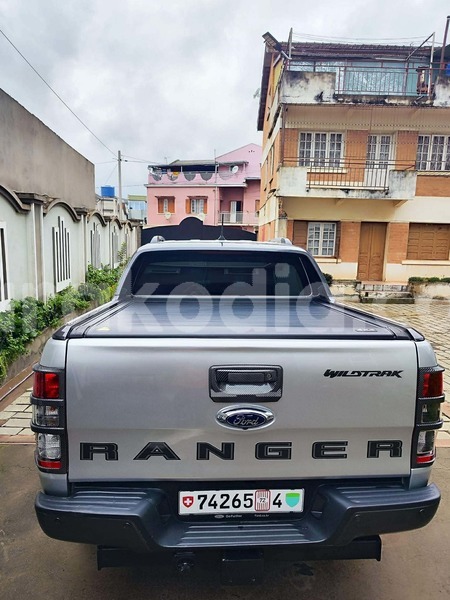 Big with watermark ford mustang analamanga antananarivo 9085