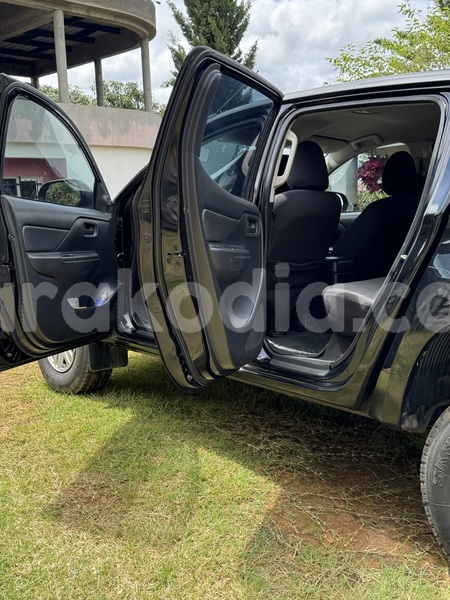 Big with watermark mitsubishi l200 analamanga antananarivo 9088