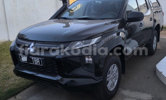 Acheter Occasion Voiture Mitsubishi L200 Noir à Antananarivo, Analamanga Acheter Occasion Voiture Mitsubishi L200 Noir à Antananarivo, Analamanga