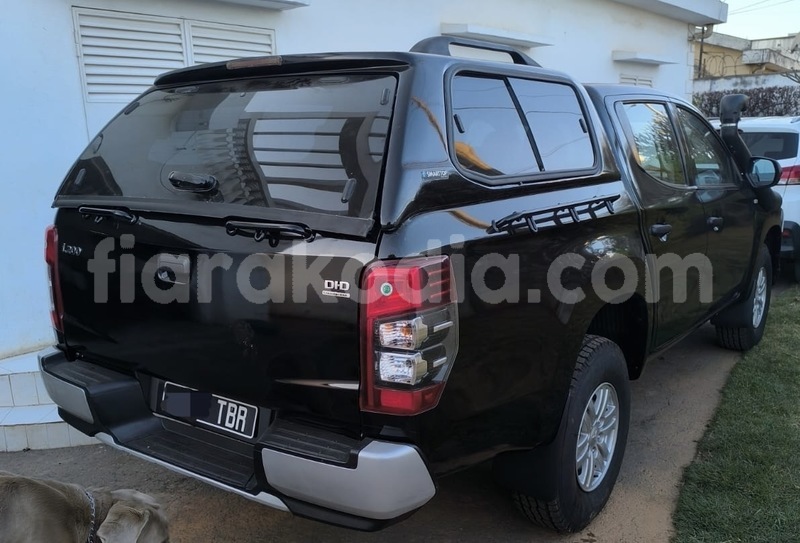 Big with watermark mitsubishi l200 analamanga antananarivo 9088