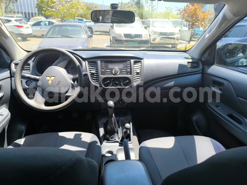 Big with watermark mitsubishi l200 analamanga antananarivo 9088