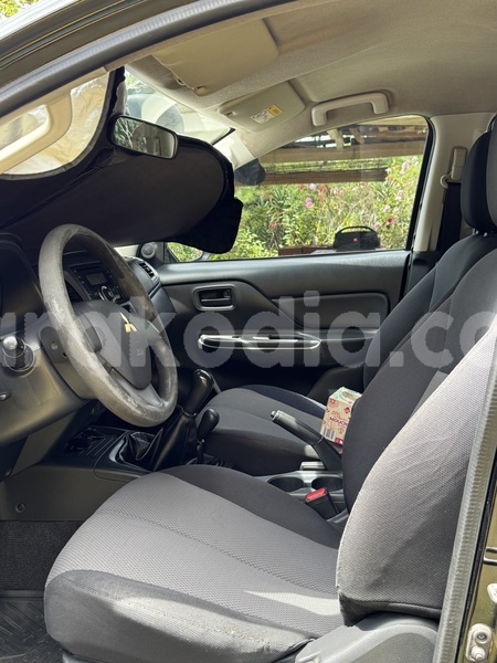 Big with watermark mitsubishi l200 analamanga antananarivo 9089