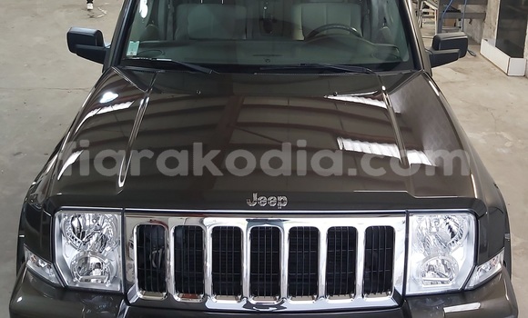Acheter Occasion Voiture Jeep Commander Marron à Mahajanga, Boeny Acheter Occasion Voiture Jeep Commander Marron à Mahajanga, Boeny