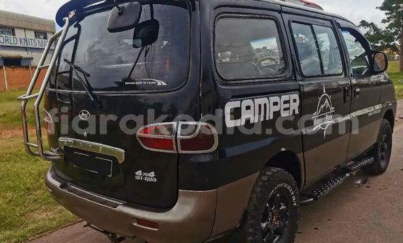 Acheter Occasion Voiture Hyundai Starex Noir à Antananarivo, Analamanga Acheter Occasion Voiture Hyundai Starex Noir à Antananarivo, Analamanga