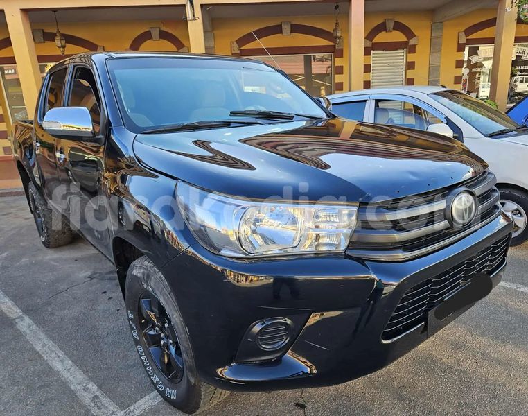 Big with watermark toyota hilux analamanga antananarivo 9095