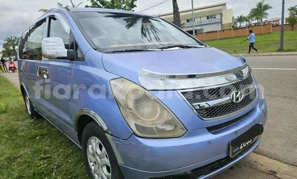 Acheter Occasion Voiture Hyundai Grand Starex Bleu à Antananarivo, Analamanga