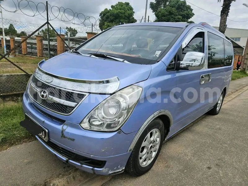 Big with watermark hyundai grand starex analamanga antananarivo 9100