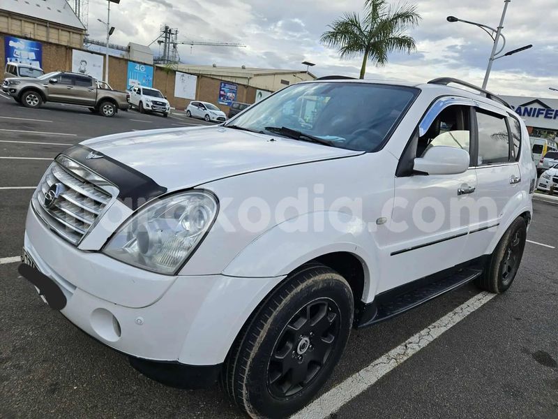 Big with watermark toyota ractis analamanga antananarivo 9104