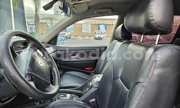 Acheter Occasion Voiture Toyota Ractis Blanc à Antananarivo, Analamanga Acheter Occasion Voiture Toyota Ractis Blanc à Antananarivo, Analamanga