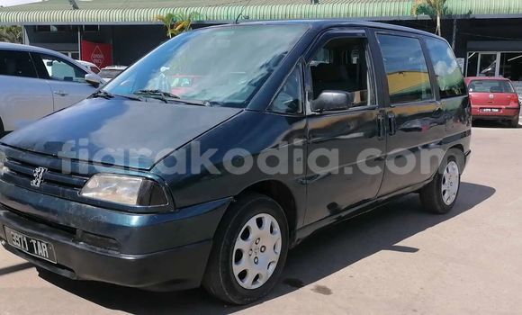 Acheter Occasion Voiture Peugeot 806 Noir à Antananarivo, Analamanga Acheter Occasion Voiture Peugeot 806 Noir à Antananarivo, Analamanga