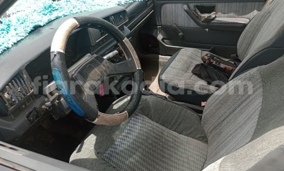 Acheter Occasion Voiture Peugeot 405 Rouge à Antananarivo, Analamanga Acheter Occasion Voiture Peugeot 405 Rouge à Antananarivo, Analamanga