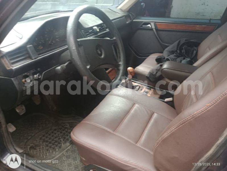 Big with watermark mercedes benz 190 analamanga antananarivo 9111