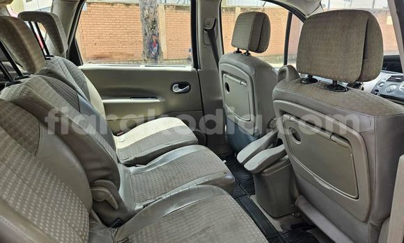 Acheter Occasion Voiture Renault Scenic Noir à Antananarivo, Analamanga Acheter Occasion Voiture Renault Scenic Noir à Antananarivo, Analamanga