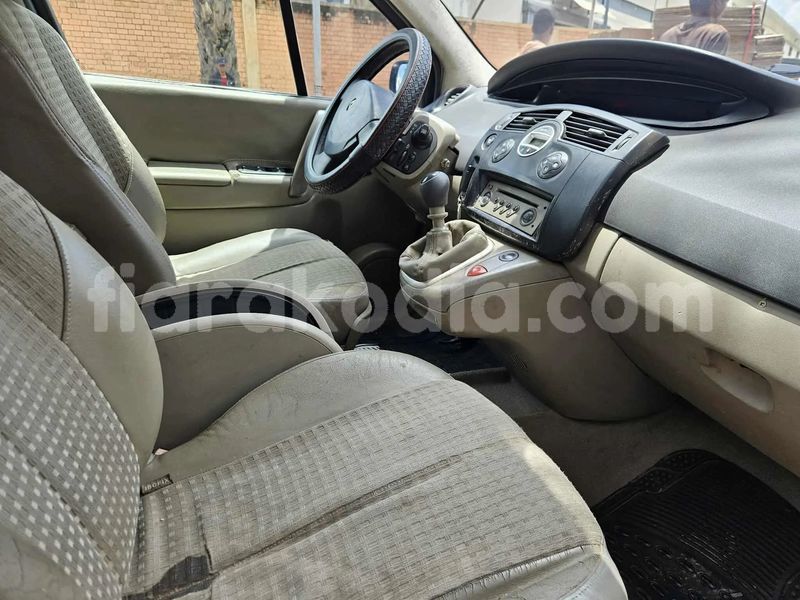 Big with watermark renault scenic analamanga antananarivo 9113