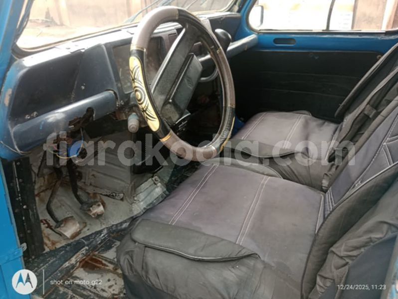 Big with watermark renault 4 analamanga antananarivo 9115