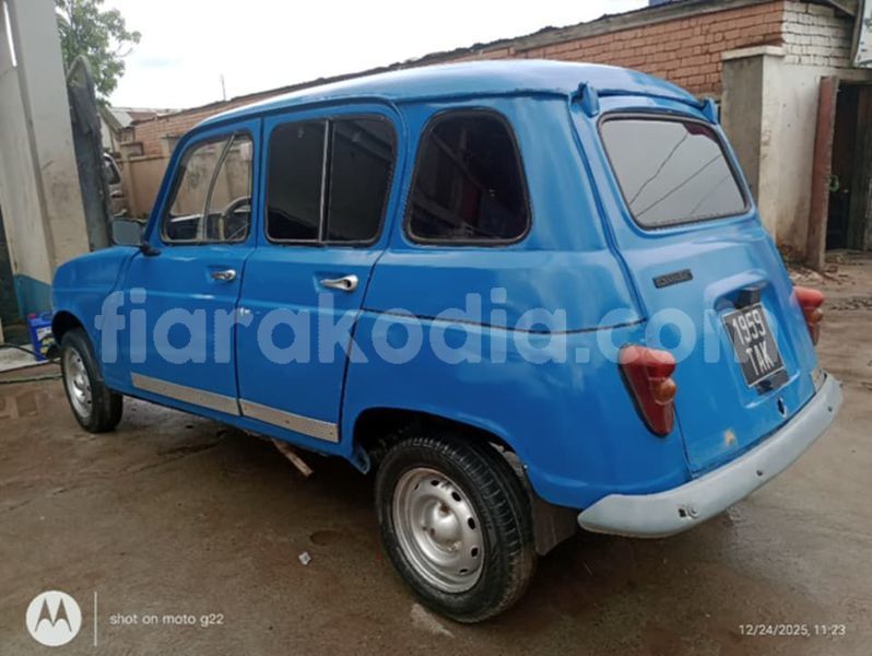 Big with watermark renault 4 analamanga antananarivo 9115