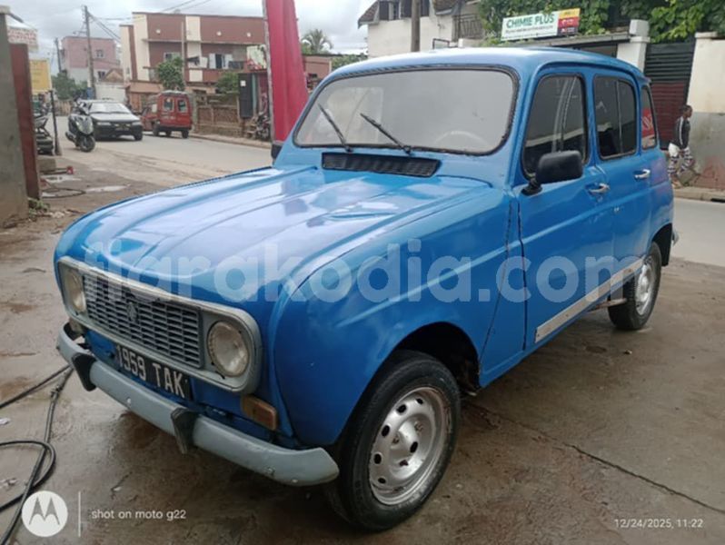 Big with watermark renault 4 analamanga antananarivo 9115
