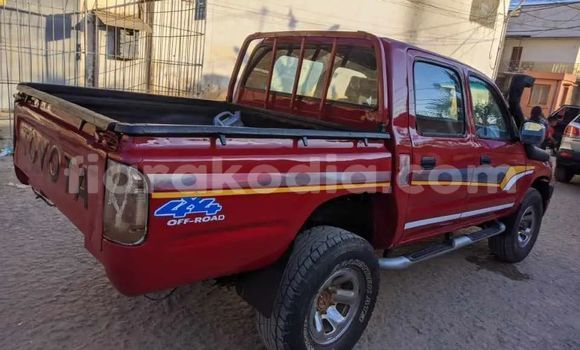 Acheter Occasion Voiture Toyota Hilux Rouge à Antananarivo, Analamanga Acheter Occasion Voiture Toyota Hilux Rouge à Antananarivo, Analamanga