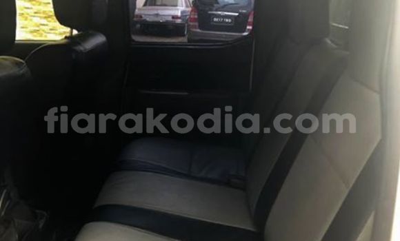 Buy Used Mazda BT-50 White Car in Antananarivo in Analamanga Buy Used Mazda BT-50 White Car in Antananarivo in Analamanga