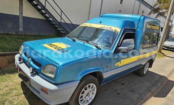 Acheter Occasion Voiture Renault Espace Bleu à Antananarivo, Analamanga Acheter Occasion Voiture Renault Espace Bleu à Antananarivo, Analamanga