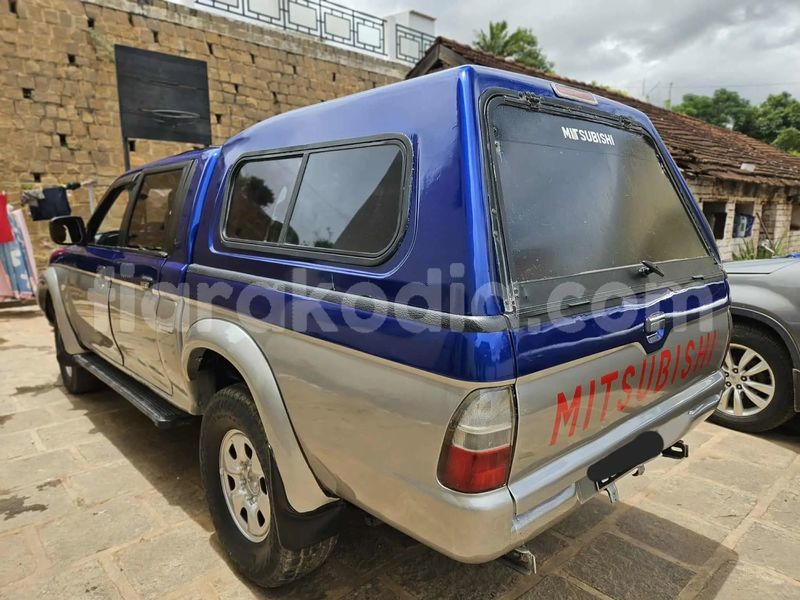 Big with watermark mitsubishi l200 analamanga antananarivo 9119