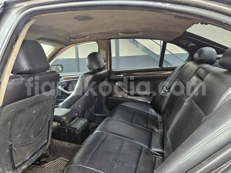 Big with watermark bmw e9 analamanga antananarivo 9121