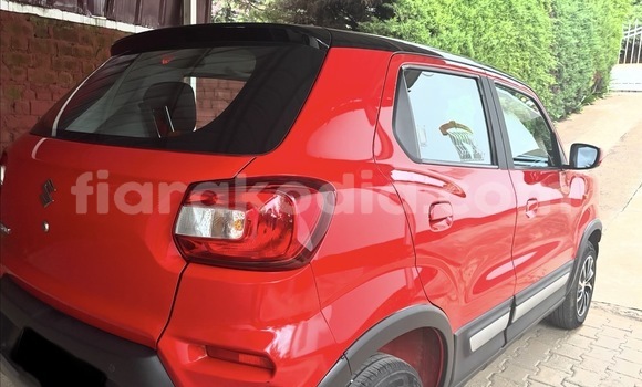 Buy Used Suzuki Jimny Red Car in Antananarivo in Analamanga Buy Used Suzuki Jimny Red Car in Antananarivo in Analamanga