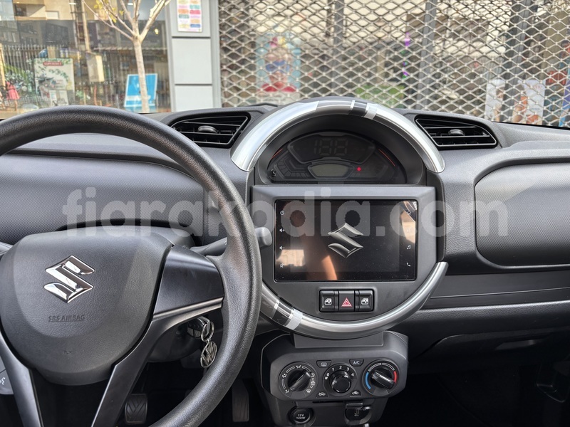 Big with watermark suzuki jimny analamanga antananarivo 9125