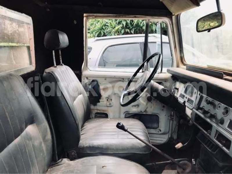 Big with watermark toyota land cruiser analamanga antananarivo 9133