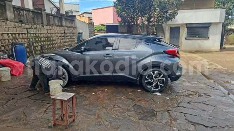 Big with watermark toyota chaser analamanga antananarivo 9136