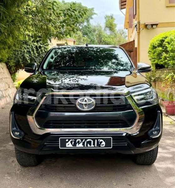 Big with watermark toyota hiace analamanga antananarivo 9137