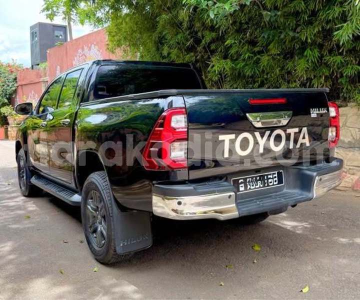 Big with watermark toyota hiace analamanga antananarivo 9137