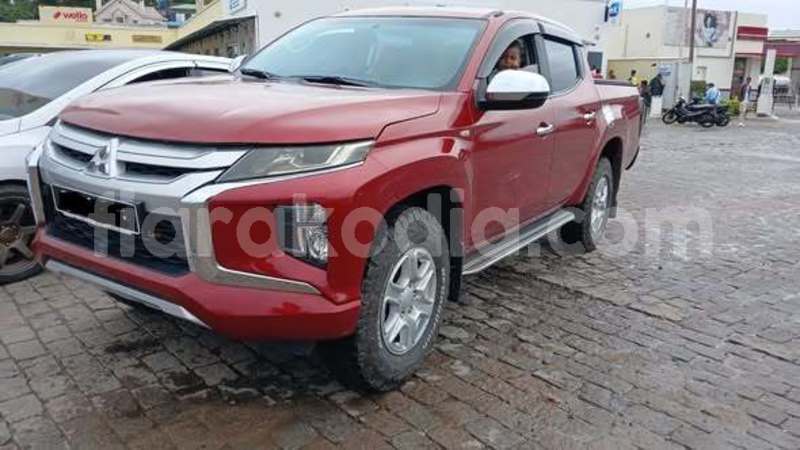 Big with watermark mitsubishi l200 analamanga antananarivo 9139