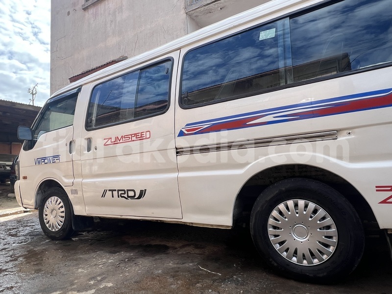 Big with watermark mazda e2200 analamanga antananarivo 9143