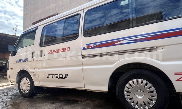 Acheter Occasion Voiture Mazda E2200 Blanc à Antananarivo, Analamanga