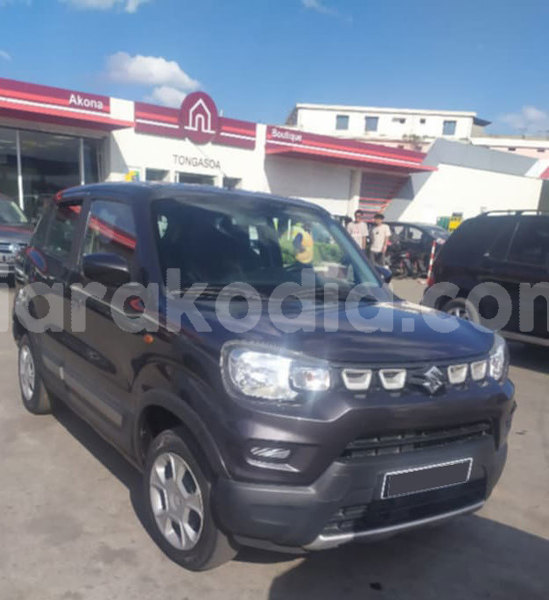Big with watermark suzuki jimny analamanga antananarivo 9144