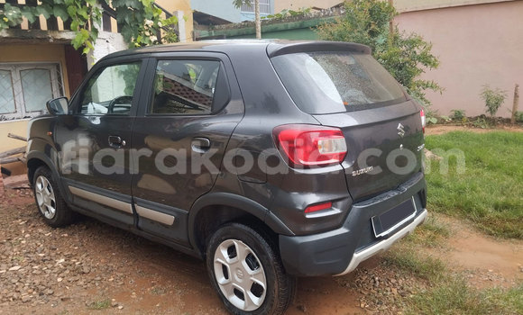 Acheter Occasion Voiture Suzuki Jimny Gris à Antananarivo, Analamanga Acheter Occasion Voiture Suzuki Jimny Gris à Antananarivo, Analamanga