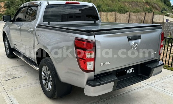 Acheter Occasion Voiture Mazda BT-50 Gris à Antsirabe, Vakinankaratra Acheter Occasion Voiture Mazda BT-50 Gris à Antsirabe, Vakinankaratra