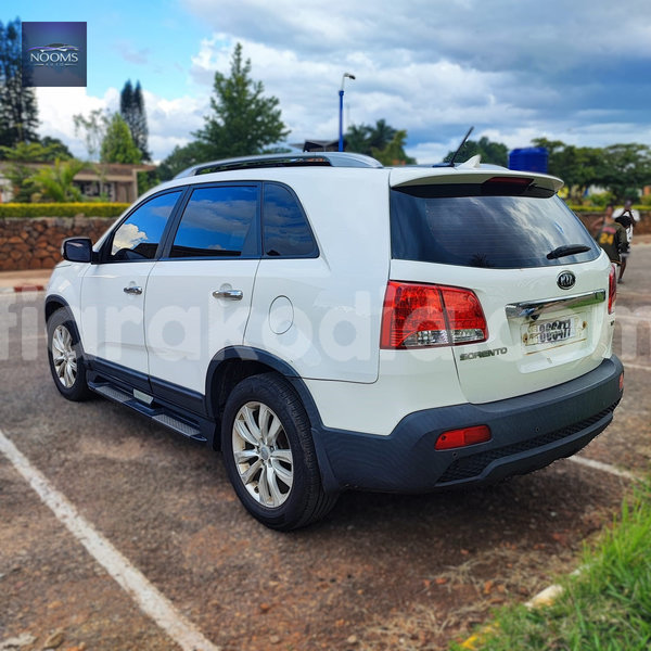 Big with watermark kia sorento analamanga antananarivo 9147