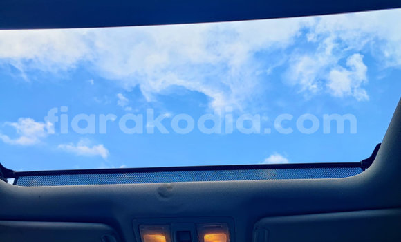 Acheter Occasion Voiture Kia Sorento Blanc à Antananarivo, Analamanga Acheter Occasion Voiture Kia Sorento Blanc à Antananarivo, Analamanga