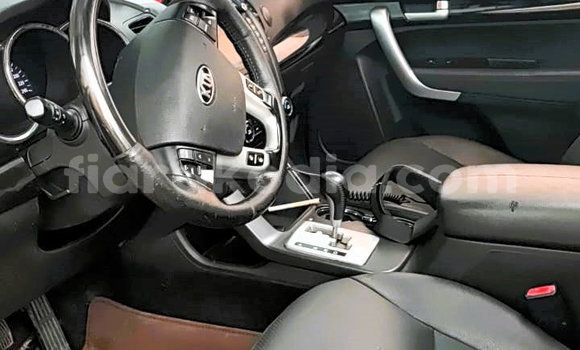 Acheter Occasion Voiture Kia Sorento Blanc à Antananarivo, Analamanga Acheter Occasion Voiture Kia Sorento Blanc à Antananarivo, Analamanga