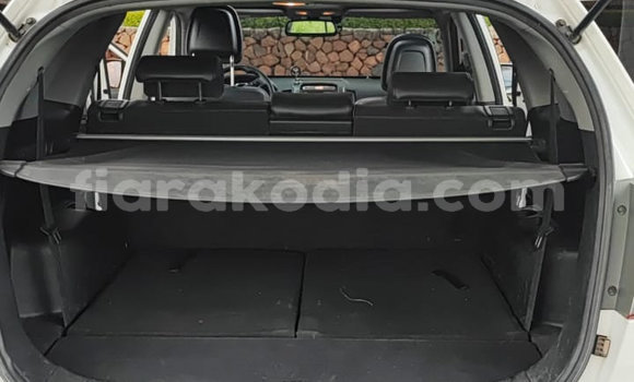 Acheter Occasion Voiture Kia Sorento Blanc à Antananarivo, Analamanga Acheter Occasion Voiture Kia Sorento Blanc à Antananarivo, Analamanga