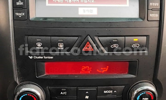 Acheter Occasion Voiture Kia Sorento Blanc à Antananarivo, Analamanga Acheter Occasion Voiture Kia Sorento Blanc à Antananarivo, Analamanga